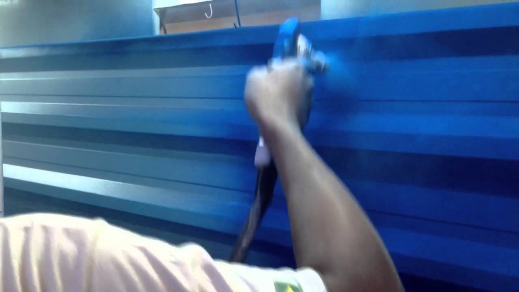 Pintura eletrotática a pó, alta produção e fino acabamento